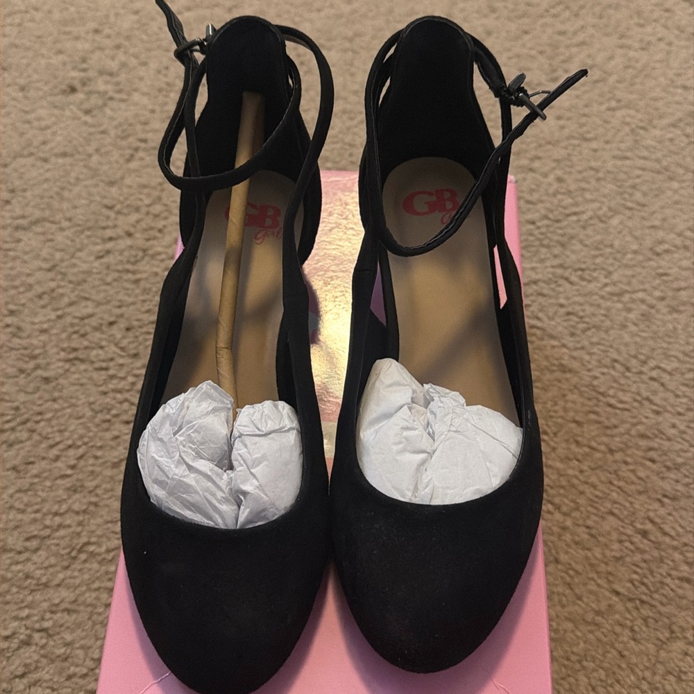 GB Girls Black Suede Ankle-Strap Pointed Pumps